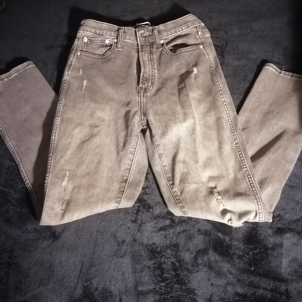 Gap soft gray distressed jeans